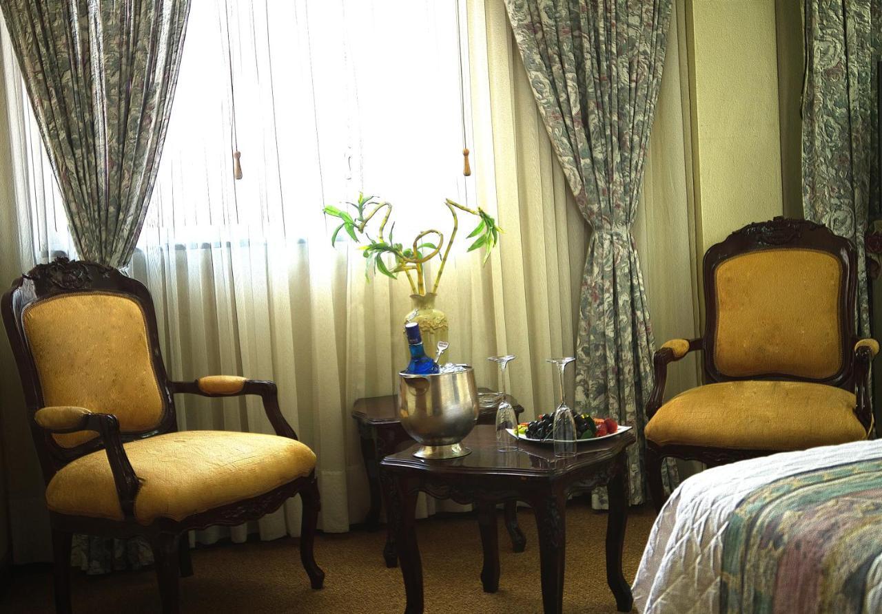 Gran Hotel Ambassador Cochabamba Buitenkant foto